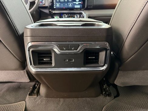 Used 2023 GMC Sierra 1500 Denali AWD/4WD image 19
