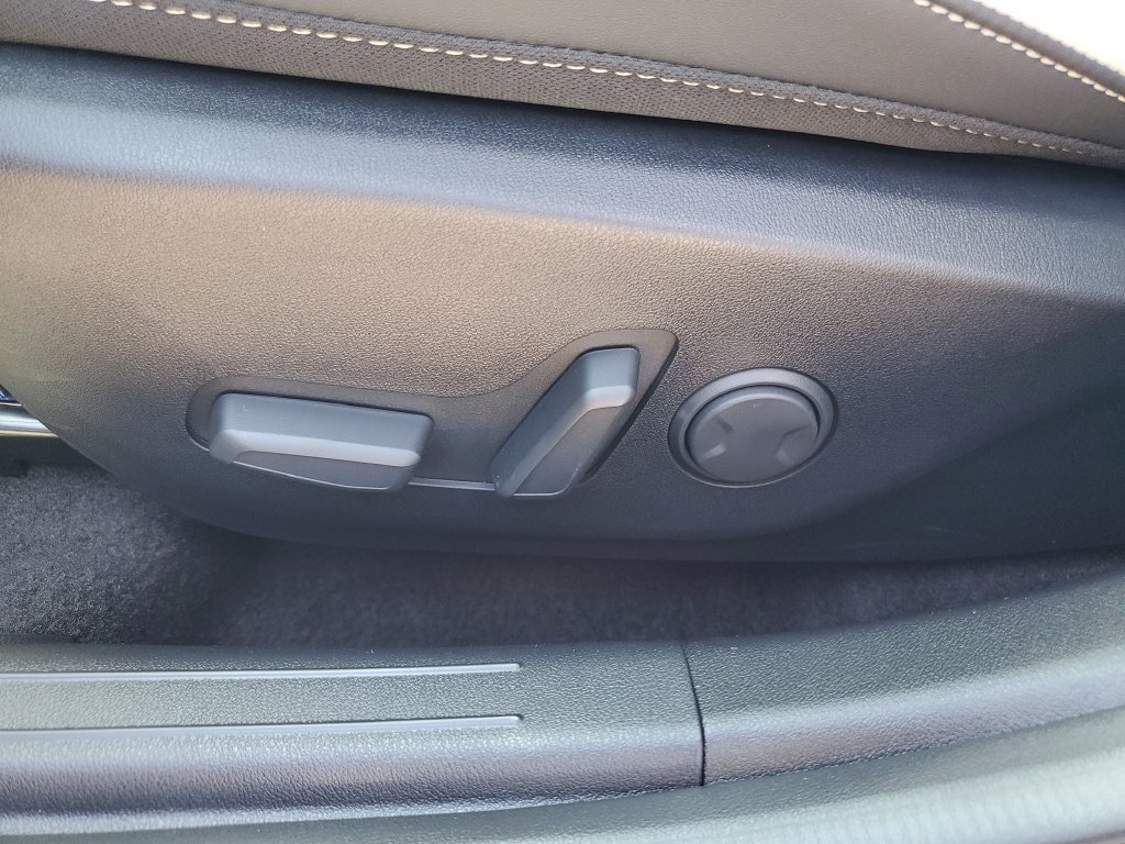 New 2026 Kia K4 EX w/ GT-Line Premium Package FWD image 8