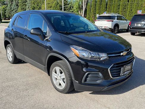 Used 2020 Chevrolet Trax LS w/ Tint and Cruise Package AWD/4WD image 20