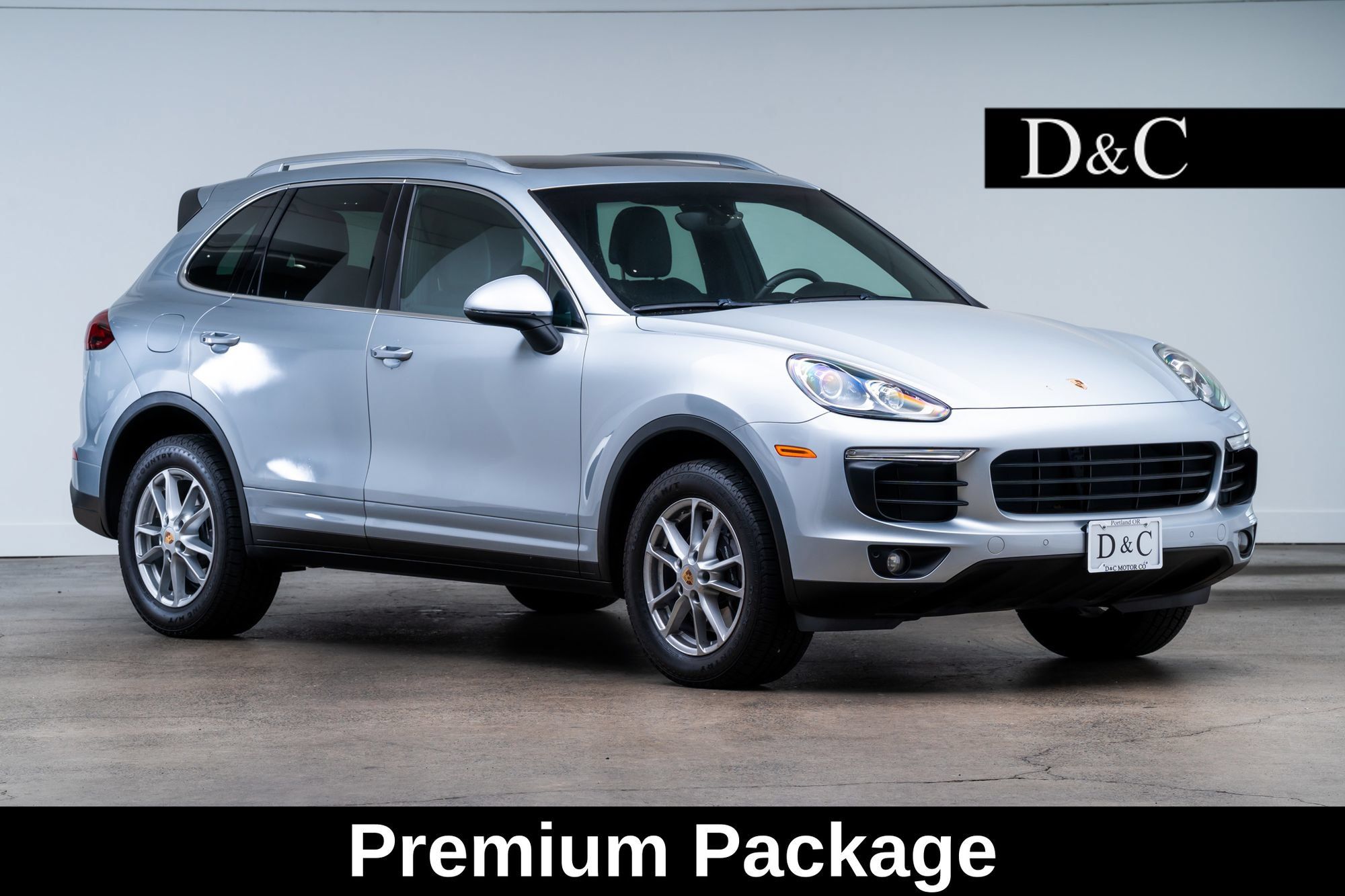 Used 2016 Porsche Cayenne AWD/4WD image 1