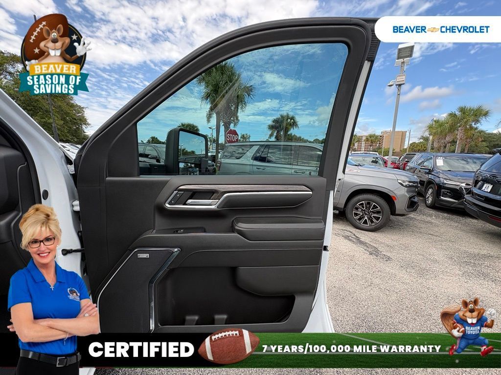 Used 2024 Chevrolet Silverado 3500 LTZ w/ LTZ Convenience Package AWD/4WD image 31