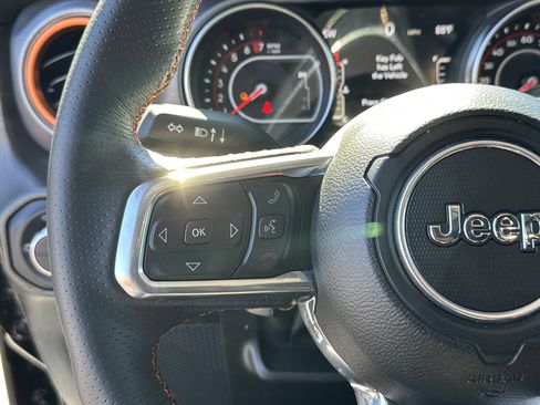 Used 2022 Jeep Gladiator Mojave w/ Trailer Tow Package image 28