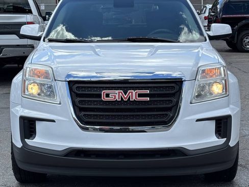 Used 2017 GMC Terrain SLE FWD image 3