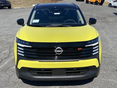 New 2026 Nissan Kicks SR image 2