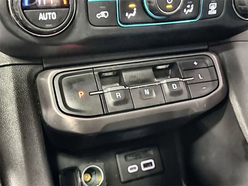 Used 2021 GMC Acadia AT4 w/ Technology Package image 23