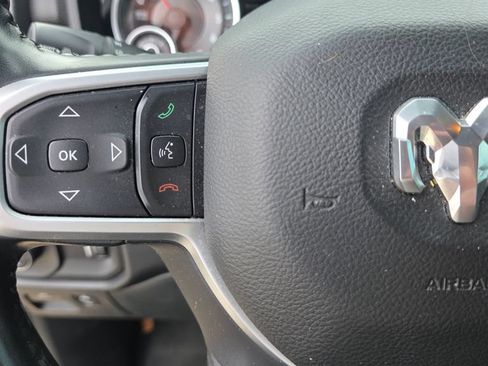 Used 2022 RAM 1500 Big Horn AWD/4WD image 16