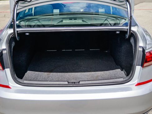 Used 2021 Volkswagen Passat 2.0T S FWD image 26