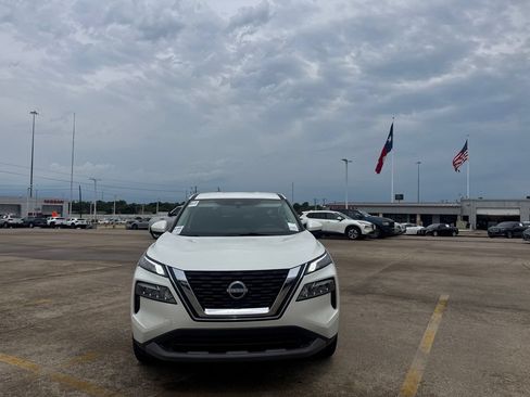 Certified 2023 Nissan Rogue SV AWD/4WD image 5