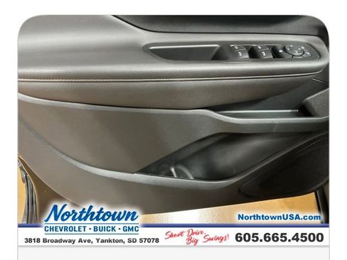 Used 2022 GMC Terrain SLE w/ Elevation Edition image 12