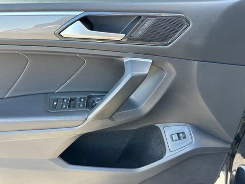 Certified 2024 Volkswagen Tiguan SE R-Line AWD/4WD image 20