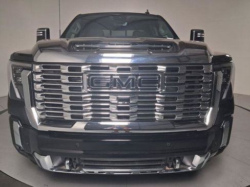 New 2026 GMC Sierra 2500 Denali w/ Denali Reserve Package AWD/4WD image 8