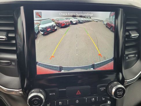 Used 2024 RAM 1500 Laramie image 19