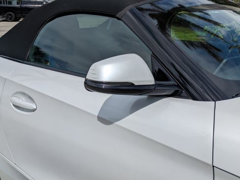 Used 2022 BMW Z4 sDrive30i w/ Premium Package image 12