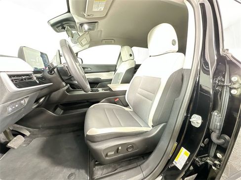 Used 2024 Honda Prologue EX image 19