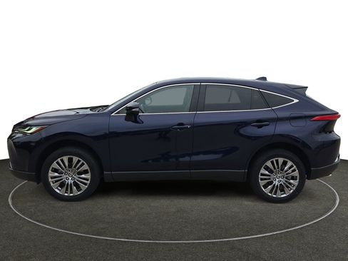 Used 2023 Toyota Venza Limited AWD/4WD image 2