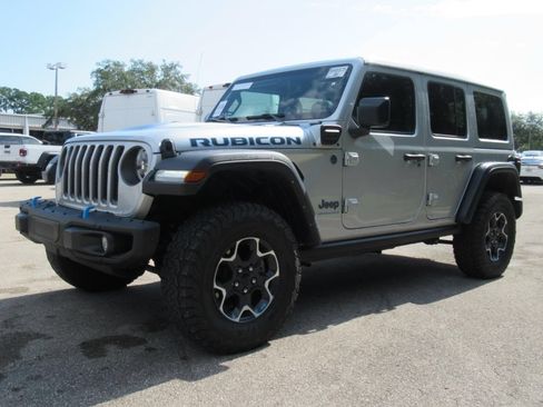 Used 2023 Jeep Wrangler Unlimited Rubicon 4xe w/ Steel Bumper Group AWD/4WD image 2