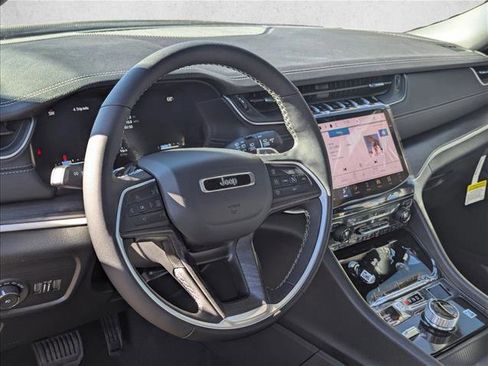 New 2025 Jeep Grand Cherokee L Limited image 3