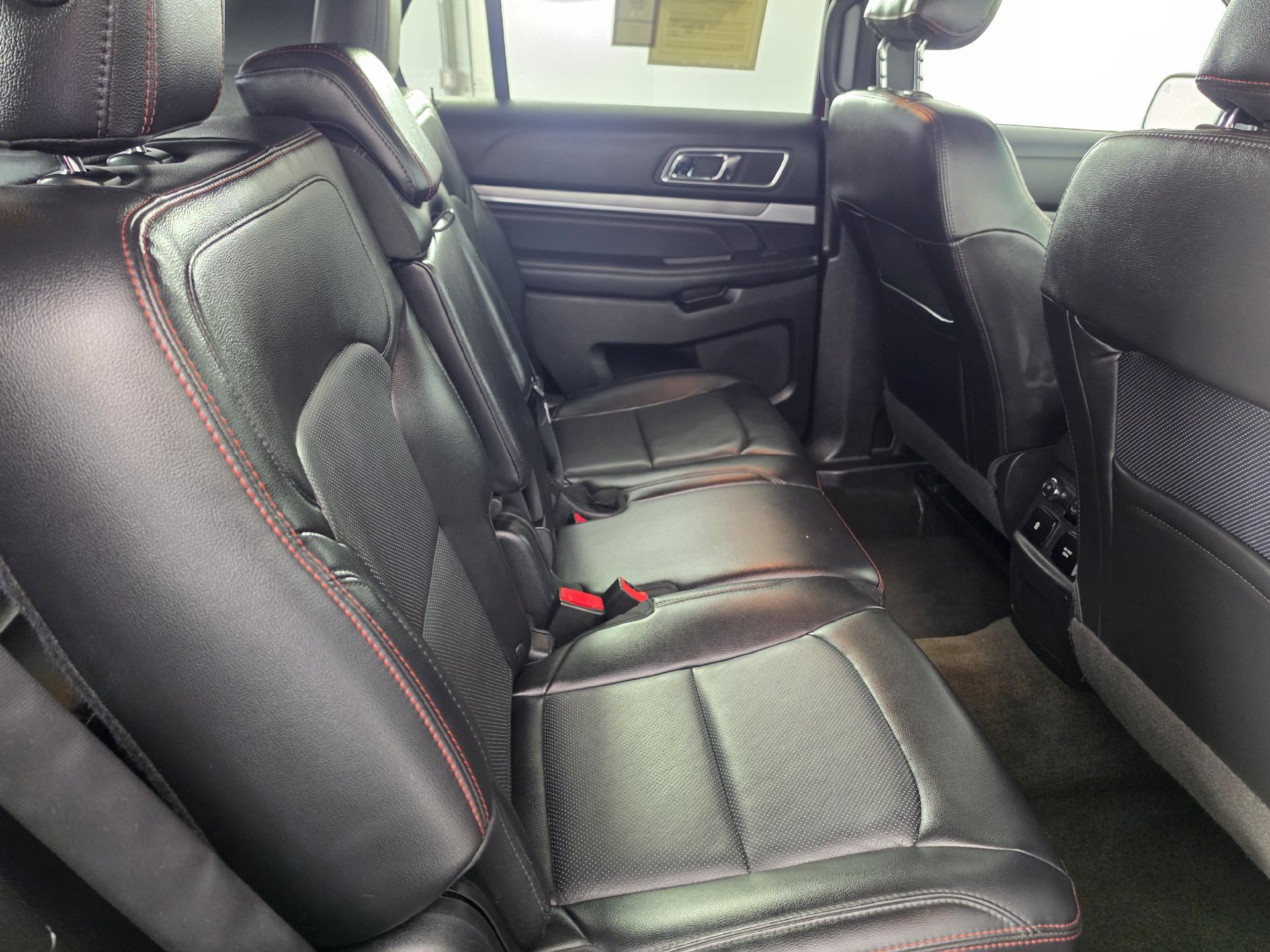 Used 2016 Ford Explorer Sport w/ Equipment Group 401A AWD/4WD image 31