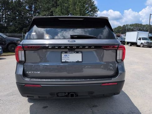 New 2026 Ford Explorer Active RWD image 5
