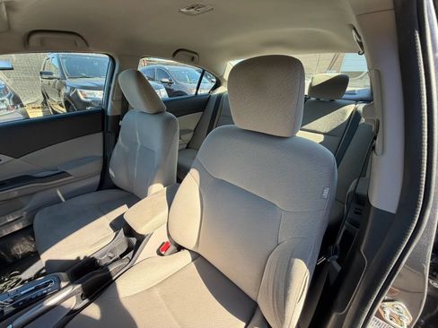 Used 2013 Honda Civic LX image 24