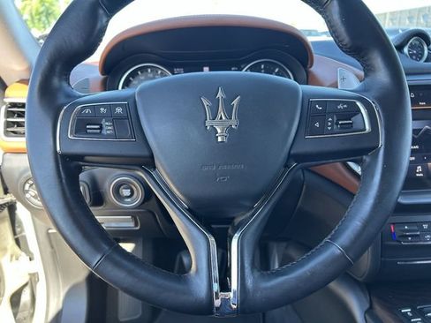 Used 2021 Maserati Ghibli S GranLusso RWD image 25