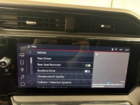 Used 2023 GMC Sierra 1500 AT4 w/ Technology Package AWD/4WD image 32