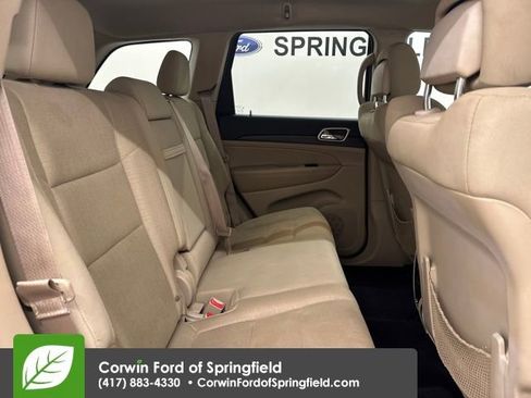 Used 2017 Jeep Grand Cherokee Laredo image 19