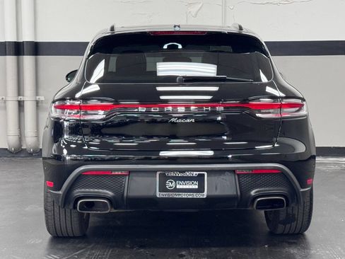 Used 2024 Porsche Macan AWD/4WD image 10