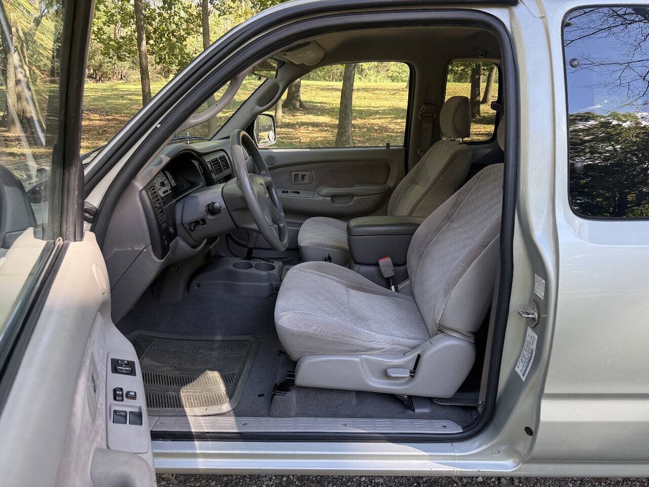 Used 2003 Toyota Tacoma PreRunner w/ SR5 Pkg RWD image 51