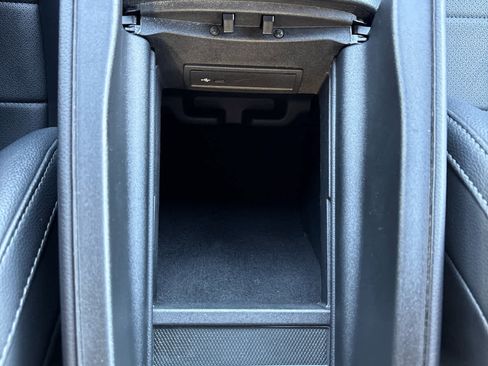 Used 2022 Mercedes-Benz GLE 350 4MATIC image 17