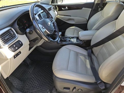 Used 2019 Kia Sorento EX image 27