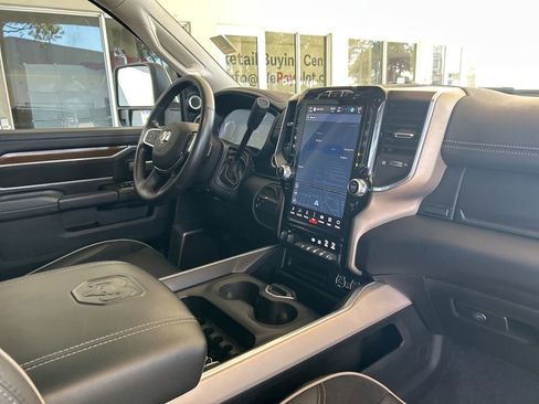 Used 2024 RAM 3500 Laramie image 22