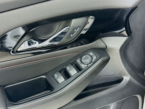 Used 2023 Chevrolet Traverse RS w/ LPO, Floor Liner Package image 19