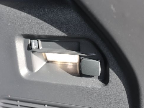 Certified 2025 Ford Explorer Active image 16