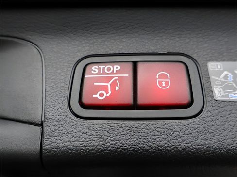 Certified 2025 Mercedes-Benz GLS 450 4MATIC image 20