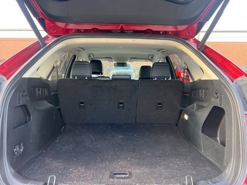 Used 2023 Ford Edge SEL w/ Sport Appearance Package image 15