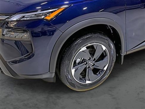 Used 2026 Nissan Rogue SV w/ Cold Weather Package AWD/4WD image 7