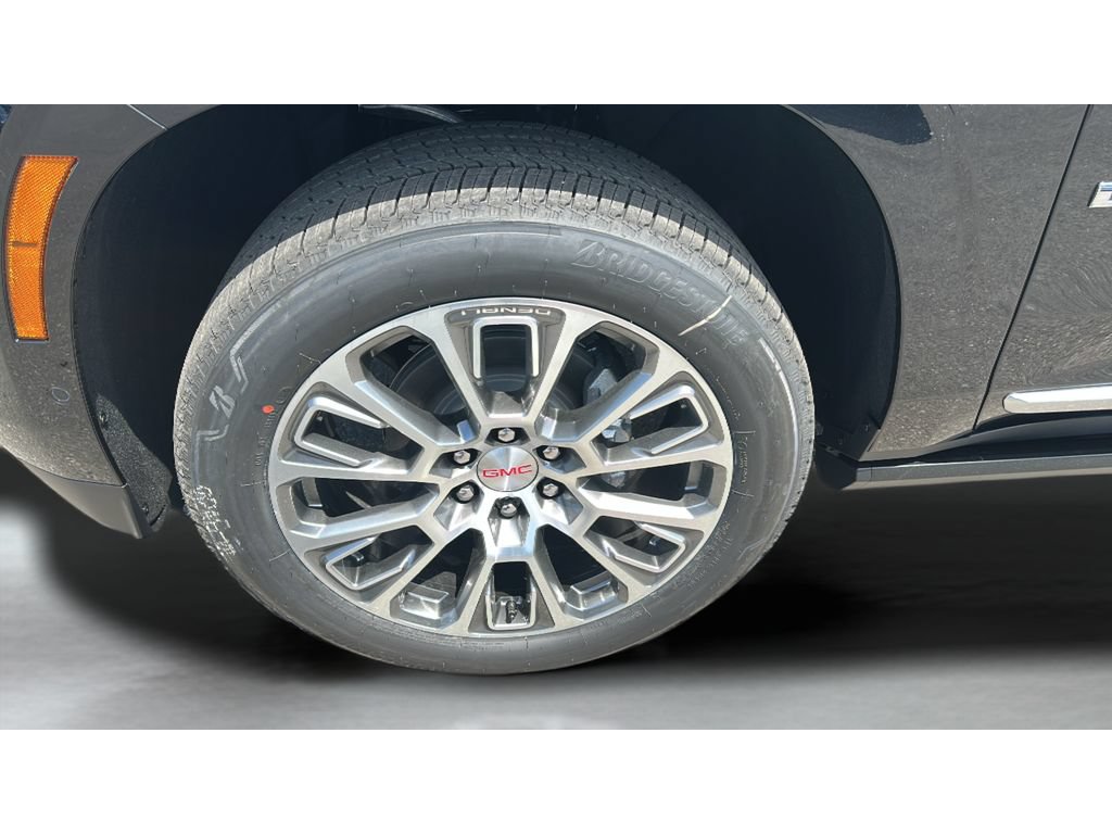 New 2026 GMC Yukon Denali w/ Sun & Power Step Package AWD/4WD image 10