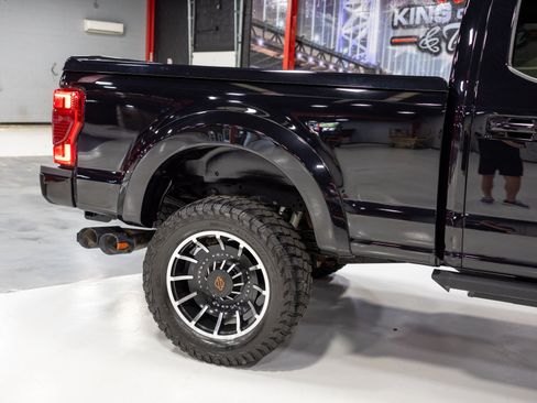 Used 2020 Ford F250 Lariat w/ Lariat Ultimate Package AWD/4WD image 13