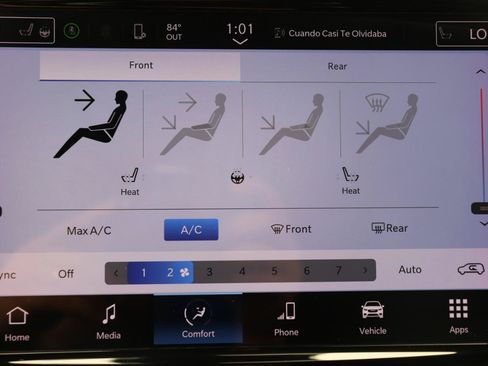 Used 2024 Chrysler Pacifica Touring-L FWD image 40