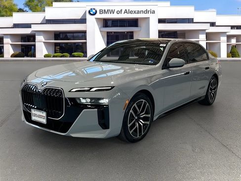 Used 2025 BMW 740i xDrive w/ Premium Package AWD/4WD image 1