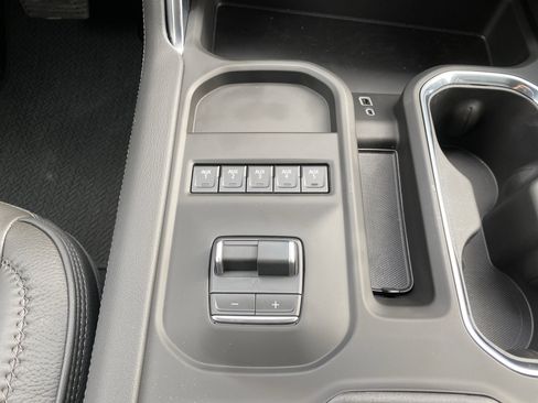 Used 2026 GMC Sierra 2500 Denali w/ Denali Reserve Package image 24