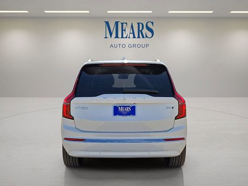 New 2026 Volvo XC90 B5 Plus w/ Protection Package Premier image 4