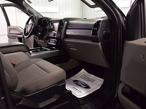 Used 2020 Ford F250 XLT w/ XLT Premium Package AWD/4WD image 31