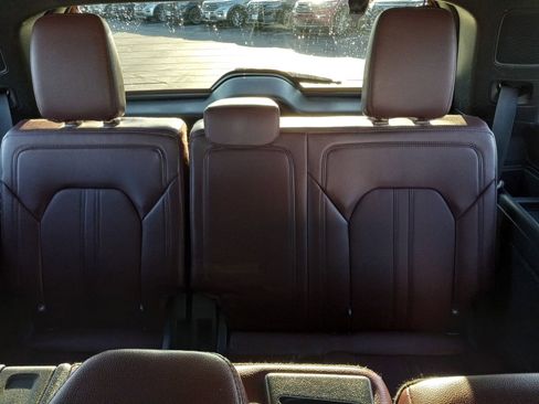Used 2024 Ford Expedition Limited image 15