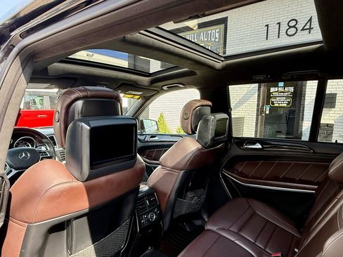 Used 2016 Mercedes-Benz GL 63 AMG 4MATIC image 22