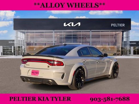 Used 2020 Dodge Charger Scat Pack image 8