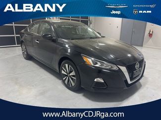 Used 2022 Nissan Altima 2.5 SV video 1