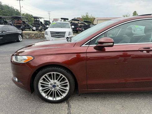 Used 2016 Ford Fusion SE w/ Equipment Group 202A AWD/4WD image 5