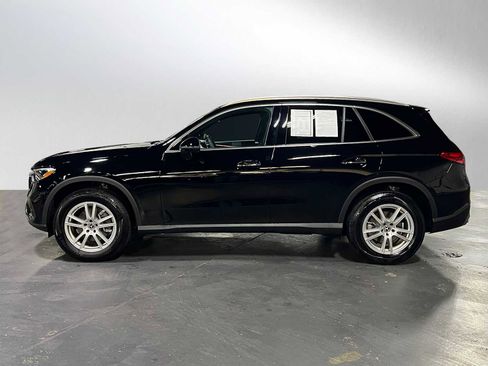 Used 2025 Mercedes-Benz GLC 300 4MATIC image 6